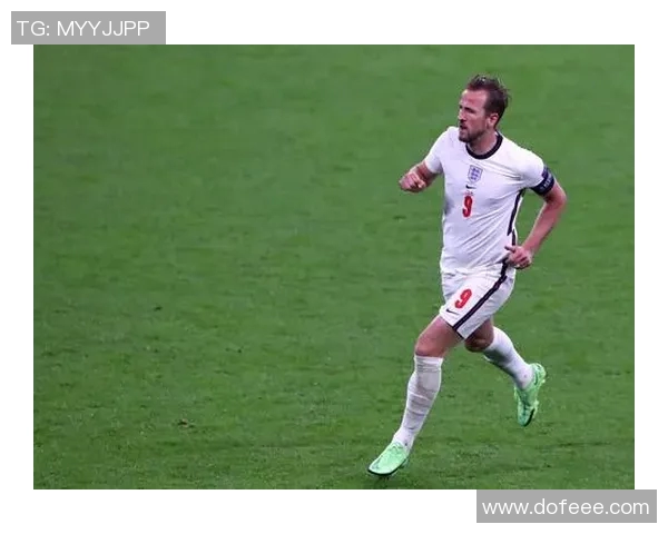 英格兰足球明星凯恩的职业生涯与成就全景解析